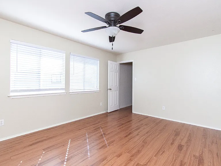 5503 Bridgewood Dr — Photo 22