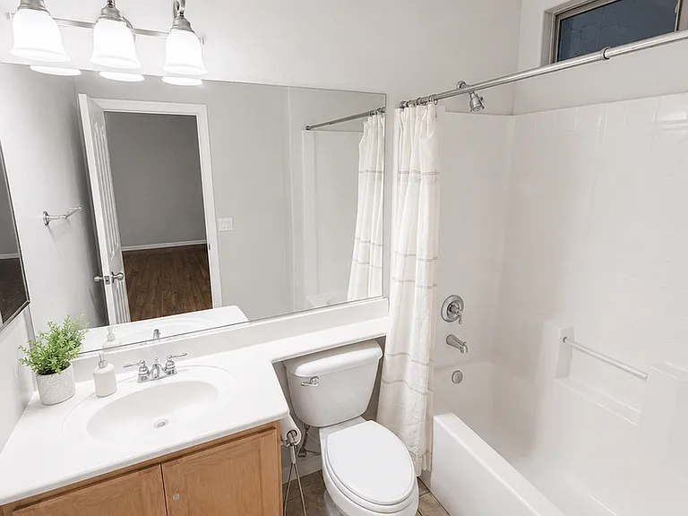 249 Jessica Grove St — Photo 9