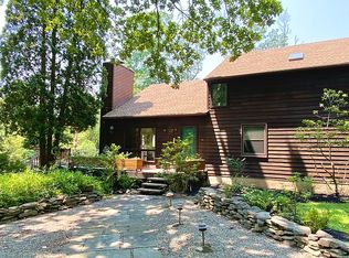 3 Aquetong Rd, New Hope, PA 18938