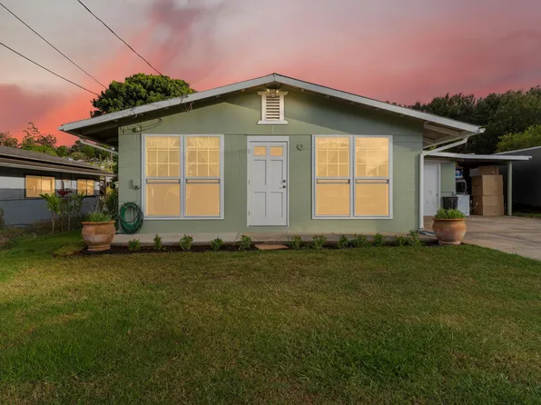686 Onipaa Pl, Makawao, HI 96768
