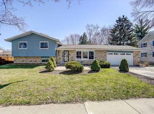 5317 Chinook Ln, Madison, WI 53704