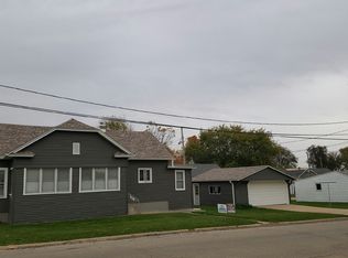 1416 Prospect St, Peru, IL 61354