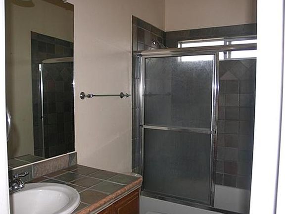 5th image of 709 Phil Hansen Dr