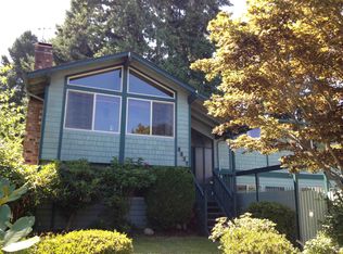 8817 15th Ave NE, Seattle, WA 98115