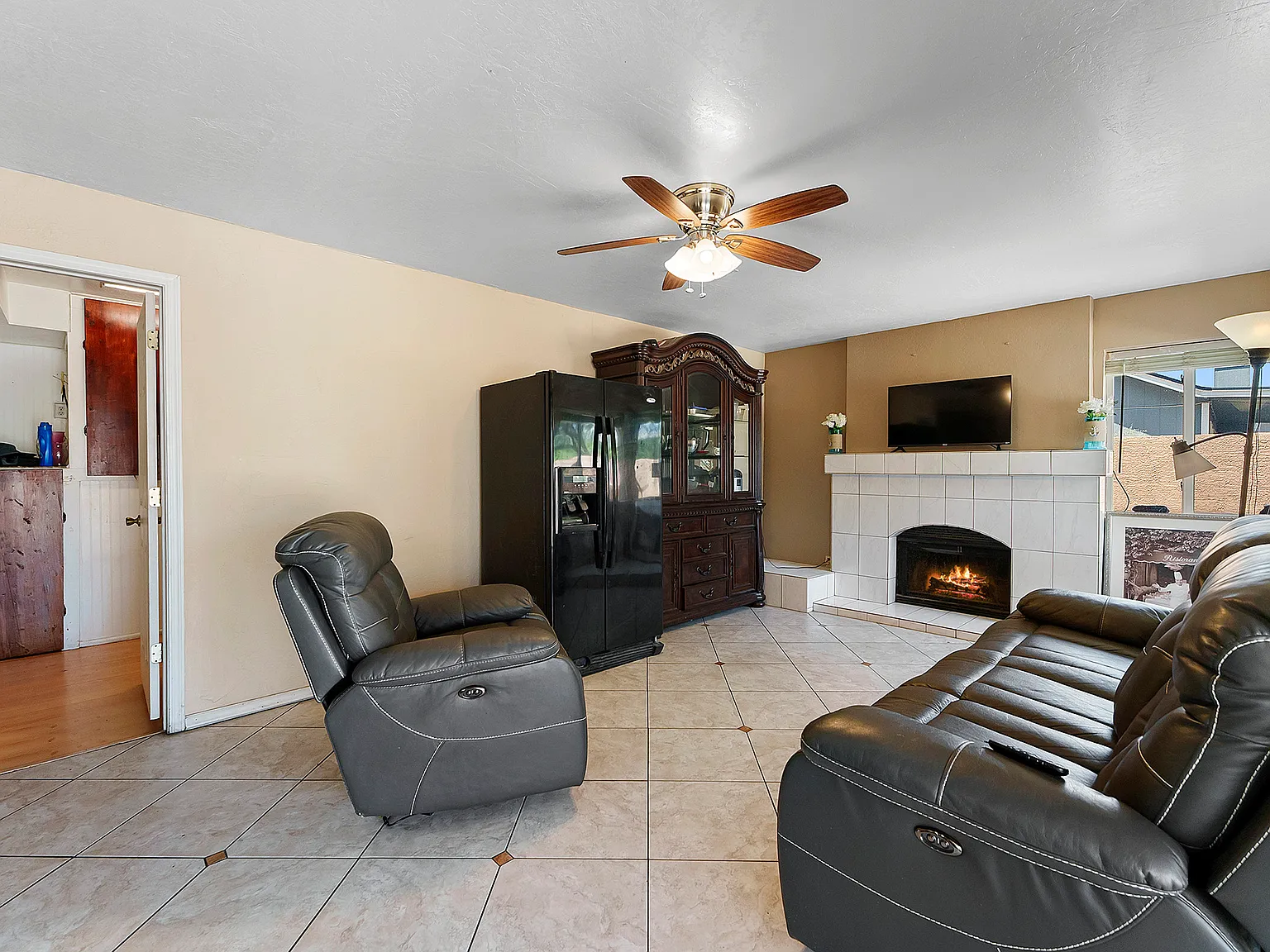6 bed, 2116 sqft, $625 — Photo 4