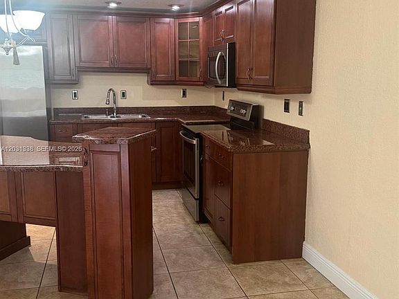 5th image of 11173 NW 7th St #102-18