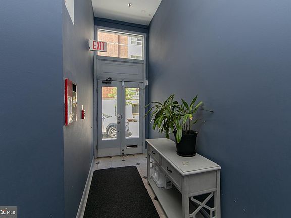 3rd image of 309 N 3rd St #C