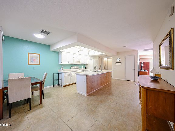 3rd image of 13502 W PROSPECT Drive