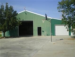 3rd image of 2900 S White Mountain Ln
