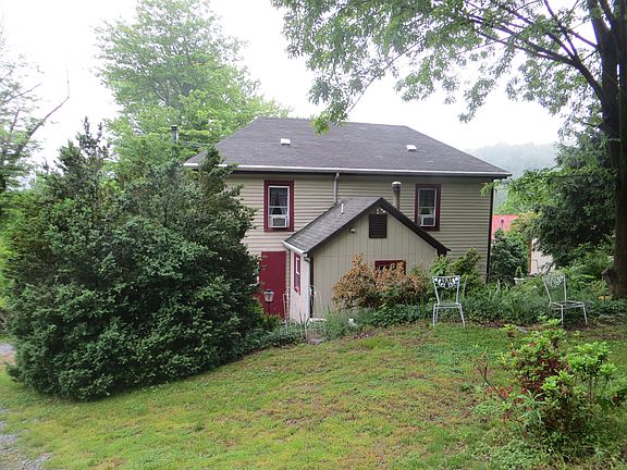 3rd image of 6054 Cove School Ct