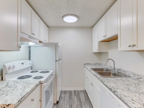 Hampden Village Apartments, 3625 S Verbena St APT 207, Denver, CO 80237