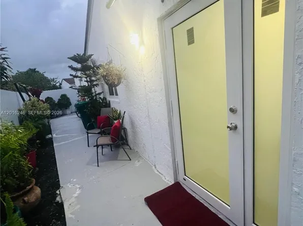 2500 SW 131st Ct, Miami, FL 33175