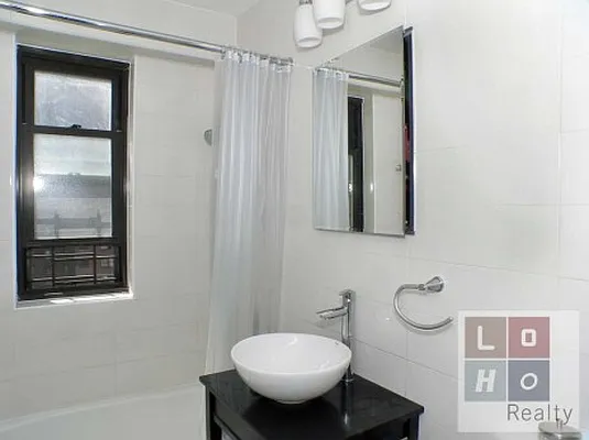 Sold by LoHo Realty | media 1
