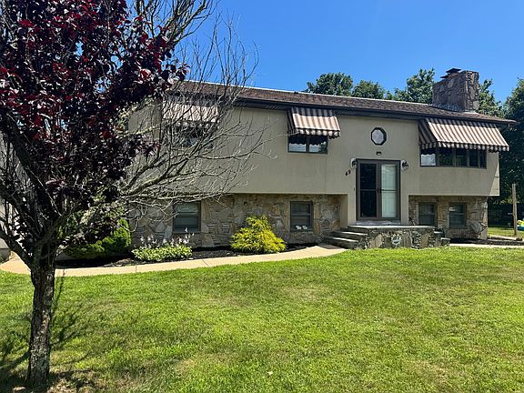 3rd image of 49 Bakerville Rd