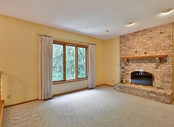 4th image of 2513 Knoll Cir