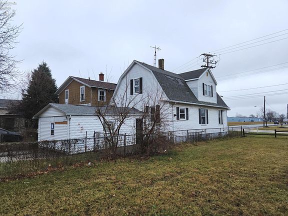 5th image of 1811 Hayes Ave