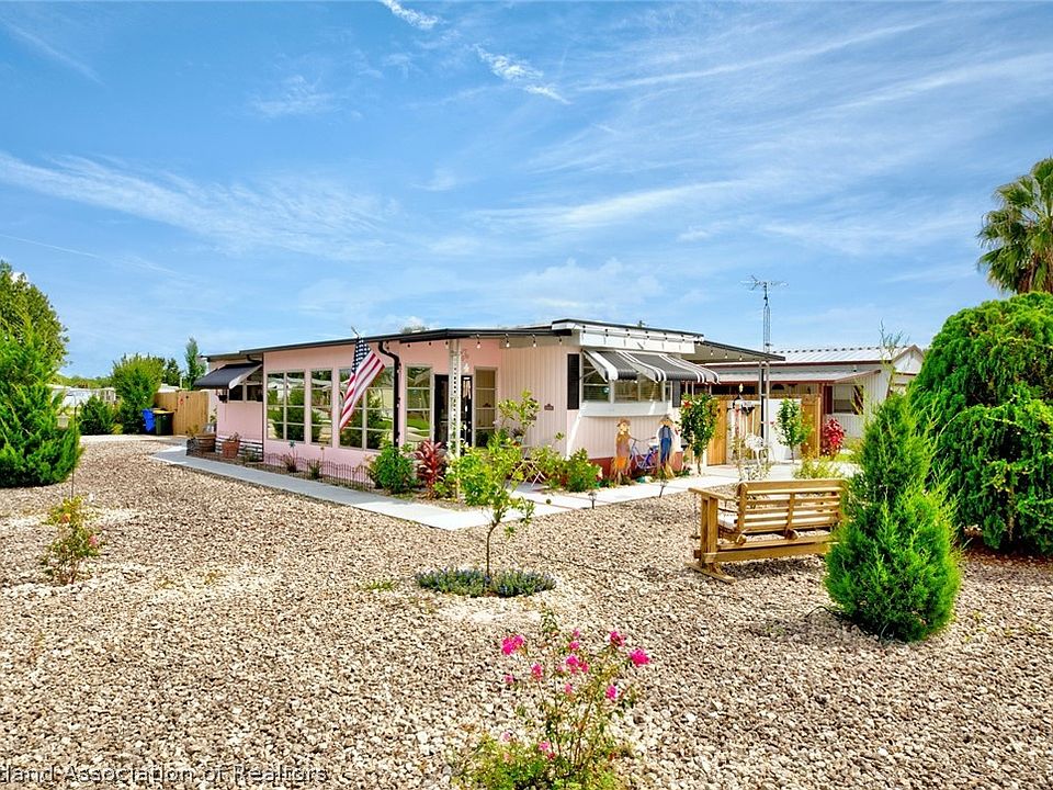 1st image of 3622 Delaware Ave