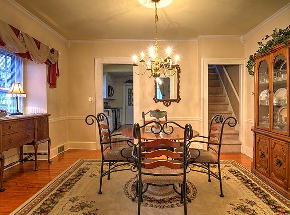 4th image of 624 W 15th St