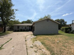 345 Old Mill Ct, Dallas, TX 75217