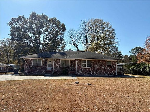 2nd image of 707 Old Powder Springs Rd SW