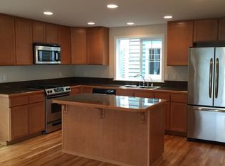 8514 Nesbit Ave N, Seattle, WA 98103