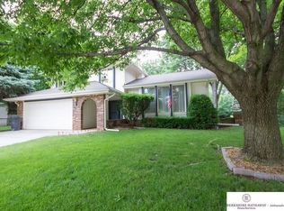 2105 N 125th Cir, Omaha, NE 68164