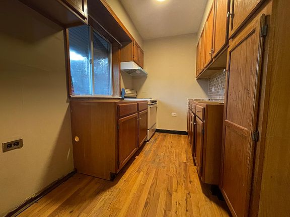 4th image of 4303 Kepler Ave Floor 2