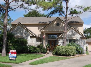 17030 Country Bridge Rd, Houston, TX 77095