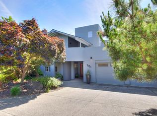 5151 Del Rio Rd, Sacramento, CA 95822