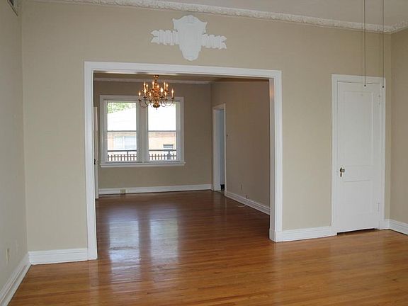 5th image of 7507 Oxford Dr APT 2W