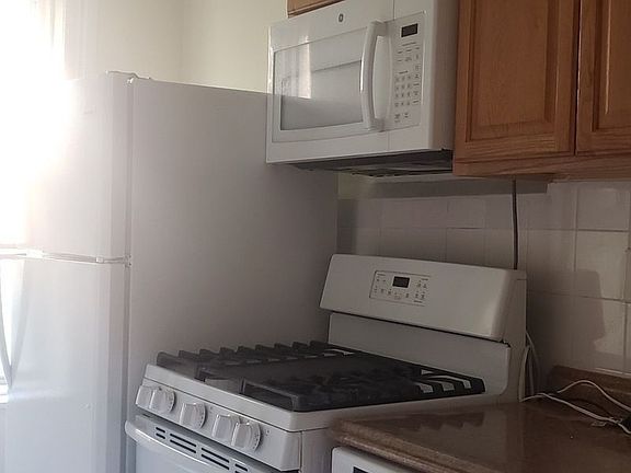 2nd image of 373 Atlantic Ave #T4