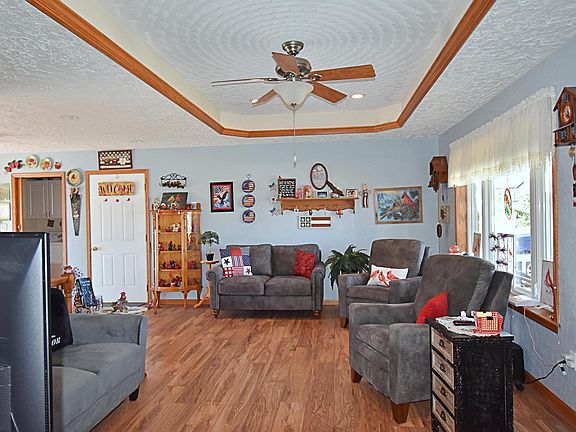 5th image of 506 16th Ave NE