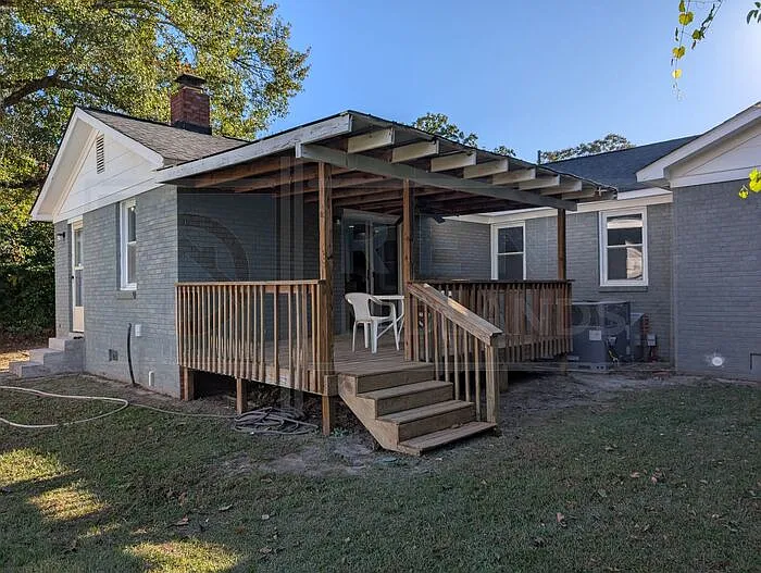 3 bed, 2.0 bath, 1636 sqft, $1,850 — Photo 2