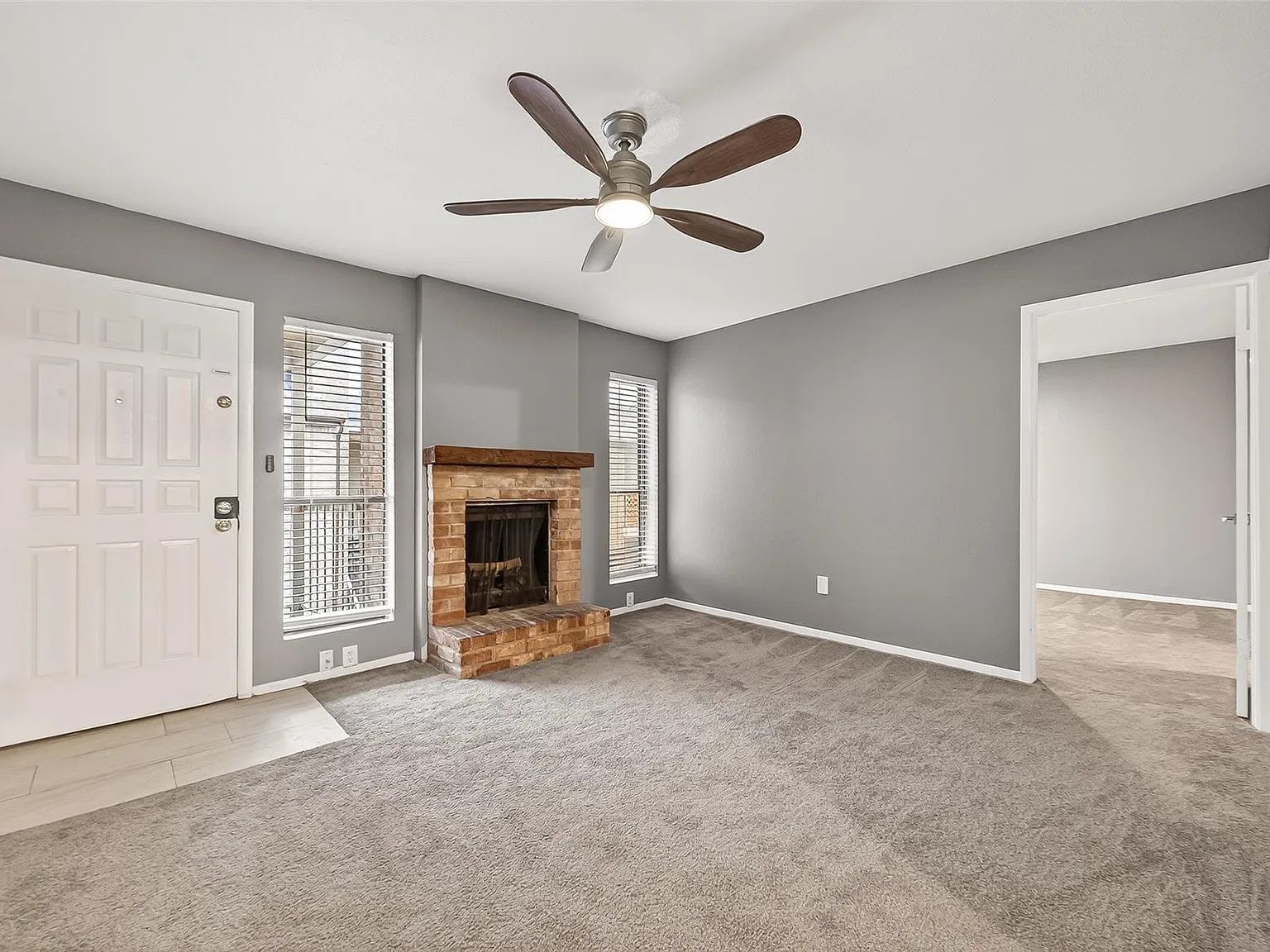 2 bed, 925 sqft, $1,400 — Photo 4