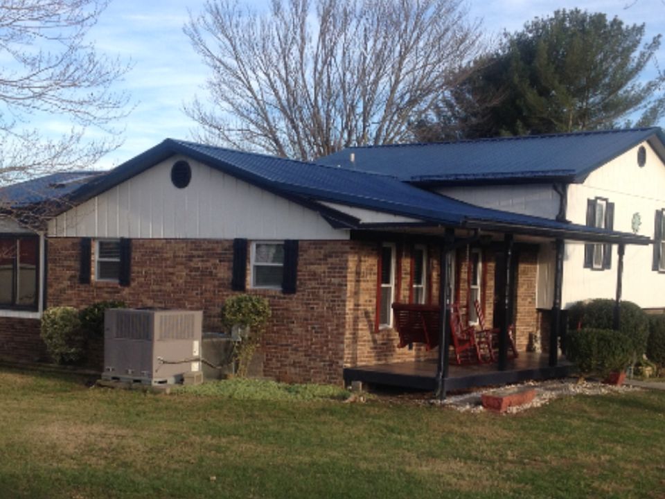 1st image of 120 Brook Cir