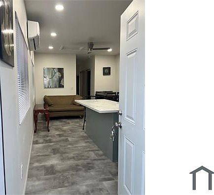 3rd image of 6211 Hughes St