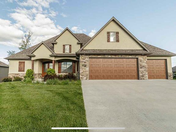 4th image of 6212 Bent Grass Way