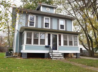 205 N Meek St, Eureka, IL