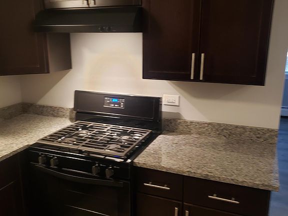 3rd image of 1212 N 33rd Ave Unit 5B