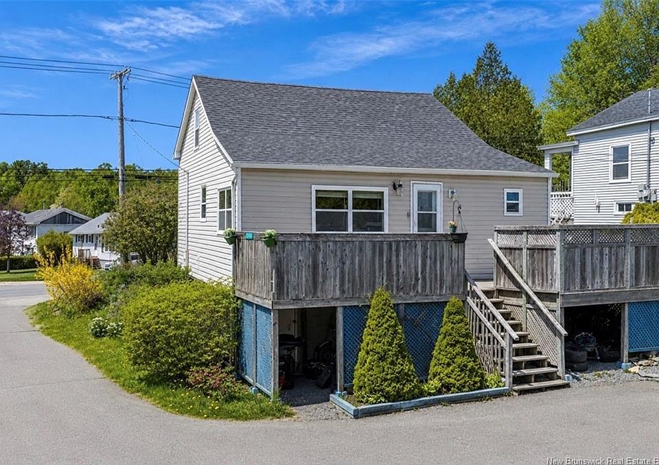 1st image of 171 Sandy Point Rd