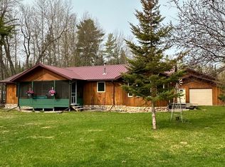 10456 Ash River Trl, Orr, MN 55771