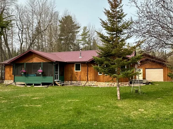 10456 Ash River Trl, Orr, MN 55771