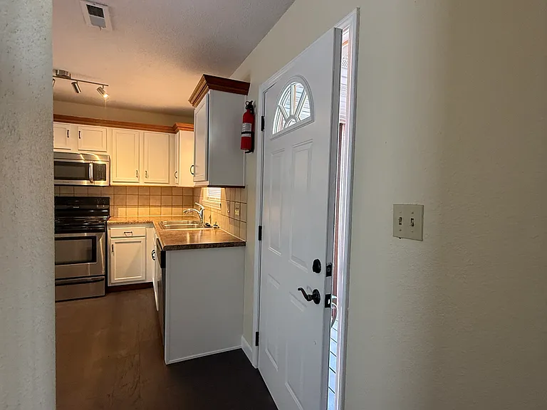 1133 Acacia Club Rd #1 — Photo 5