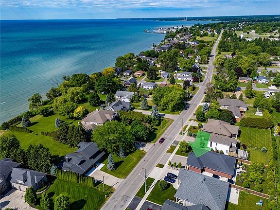 3rd image of 139 New Lakeshore Rd