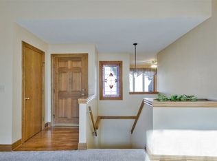 2237 N Stoneybrook Ct, Wichita, KS 67226