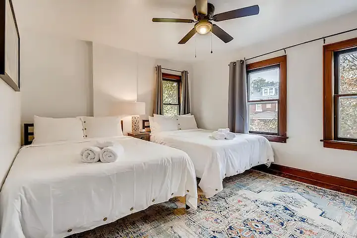 1472 Hamlet St — Photo 11