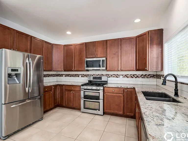 5878 W Arlinridge Dr — Photo 8