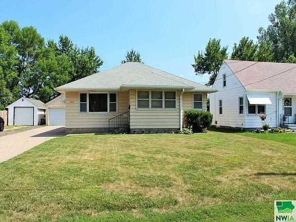 2nd image of 3716 Floyd Blvd