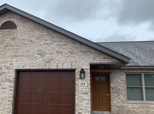 121-127 Stone Ct, Saint Robert, MO 65584