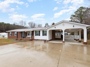 695 Old Rte #22, Kenly, NC 27542